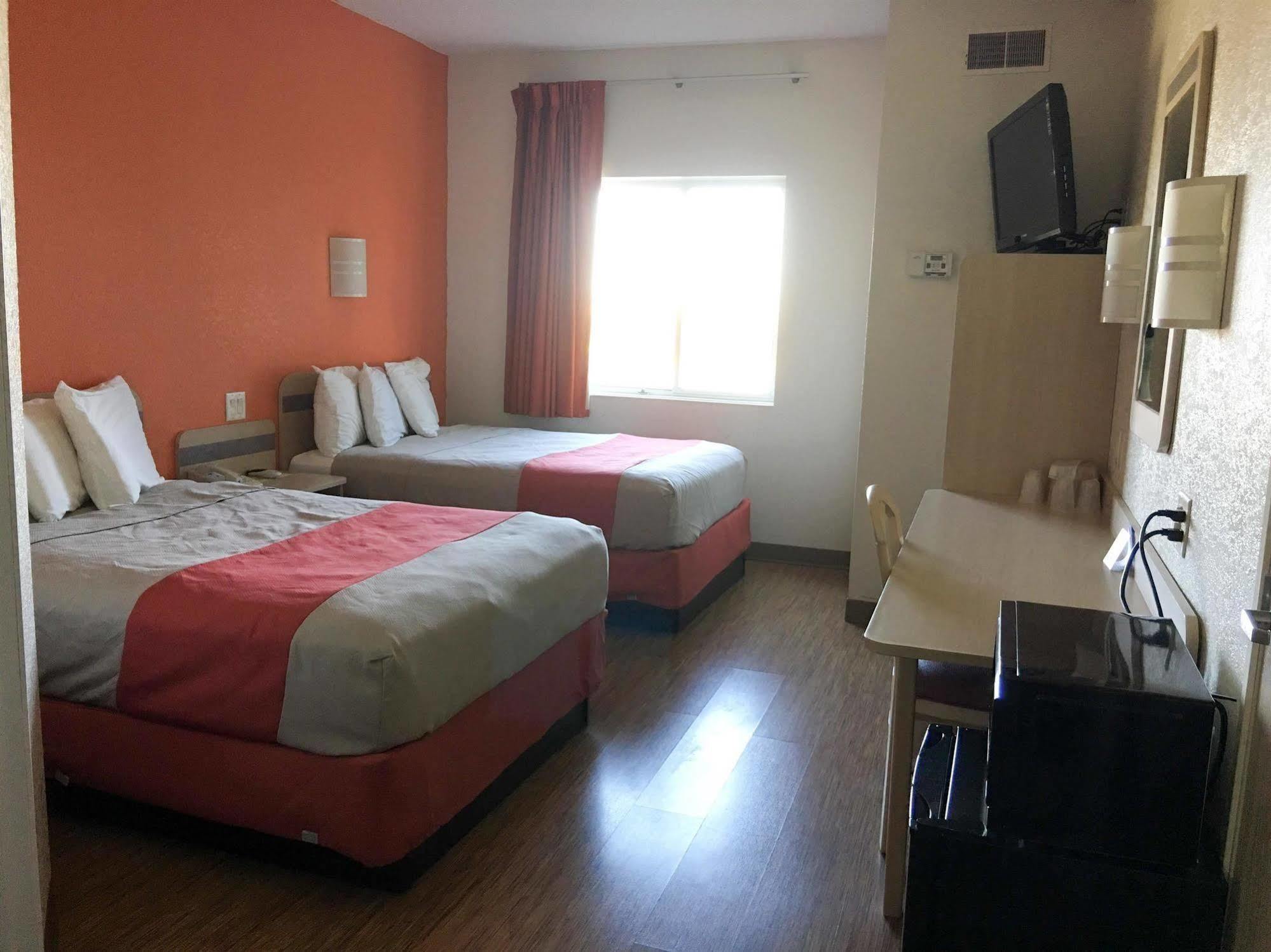 Motel 6-Minonk, Il Zewnętrze zdjęcie