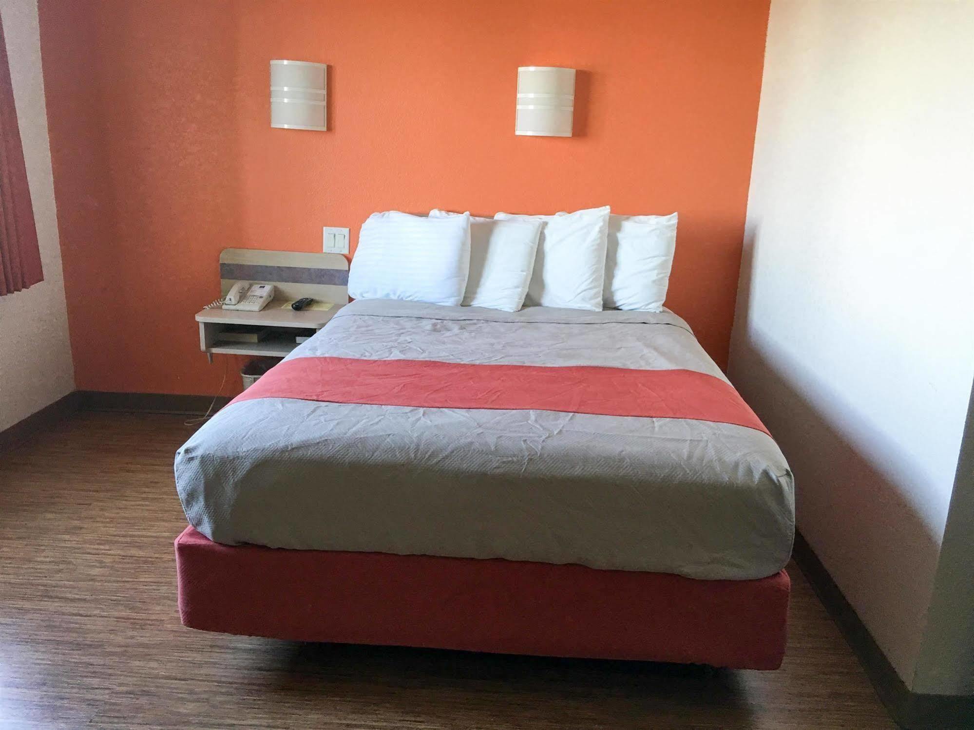 Motel 6-Minonk, Il Zewnętrze zdjęcie